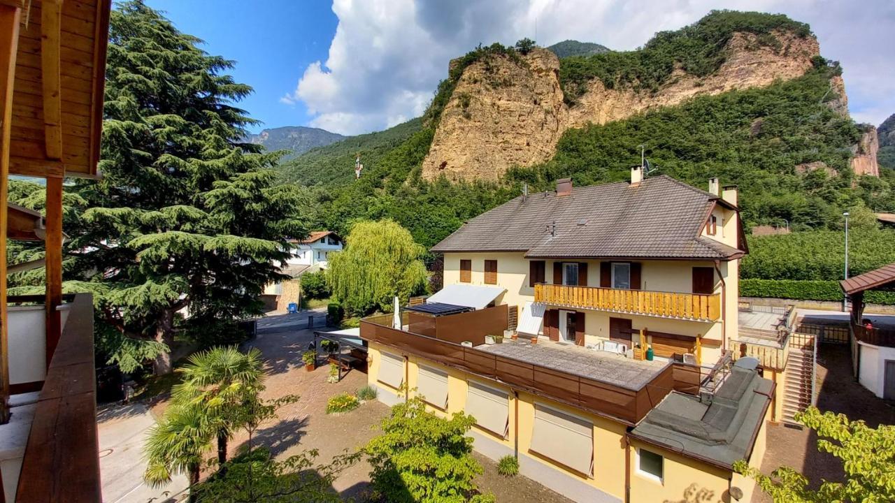 Hotel Garni Grüner Baum  Laives Exterior foto