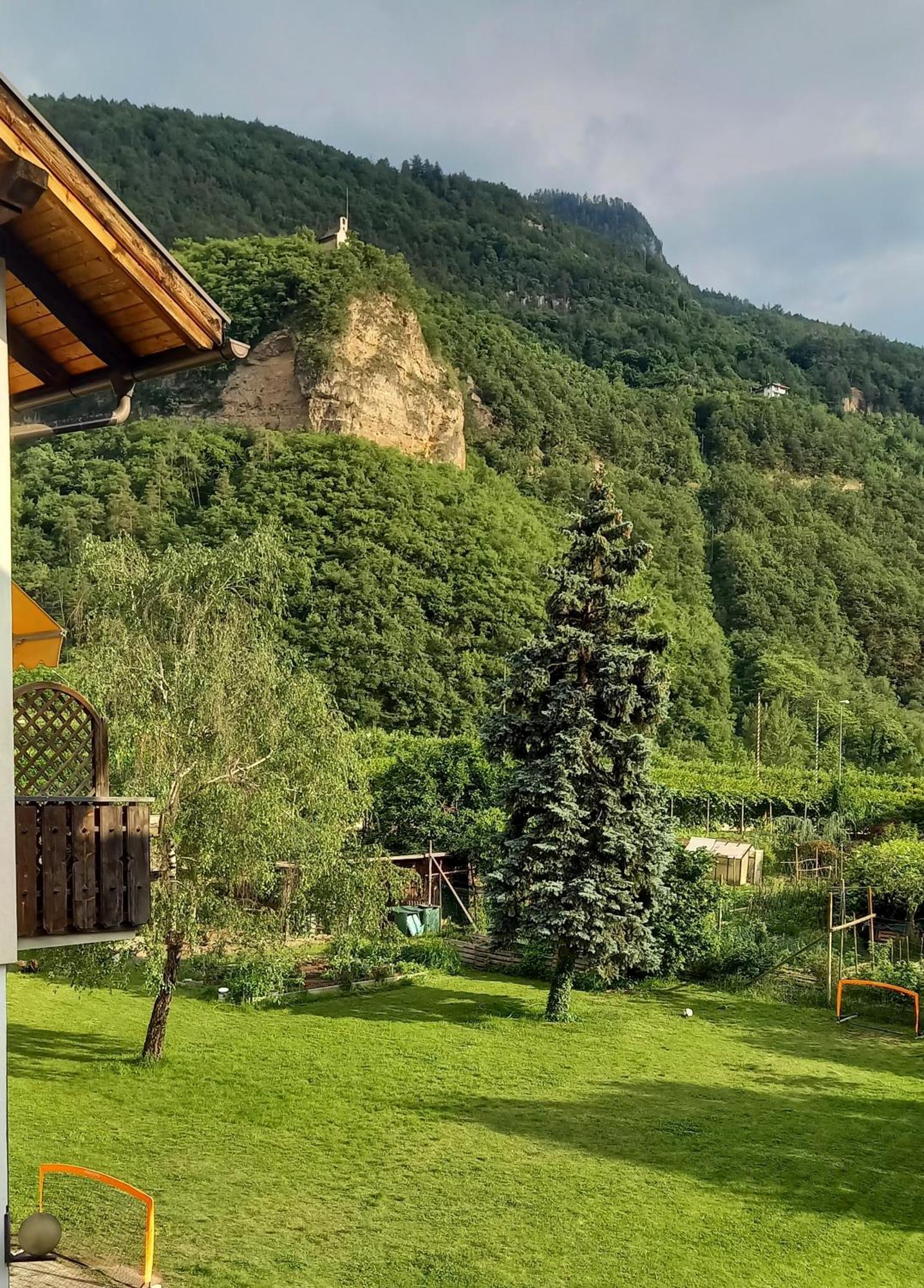 Hotel Garni Grüner Baum  Laives Exterior foto